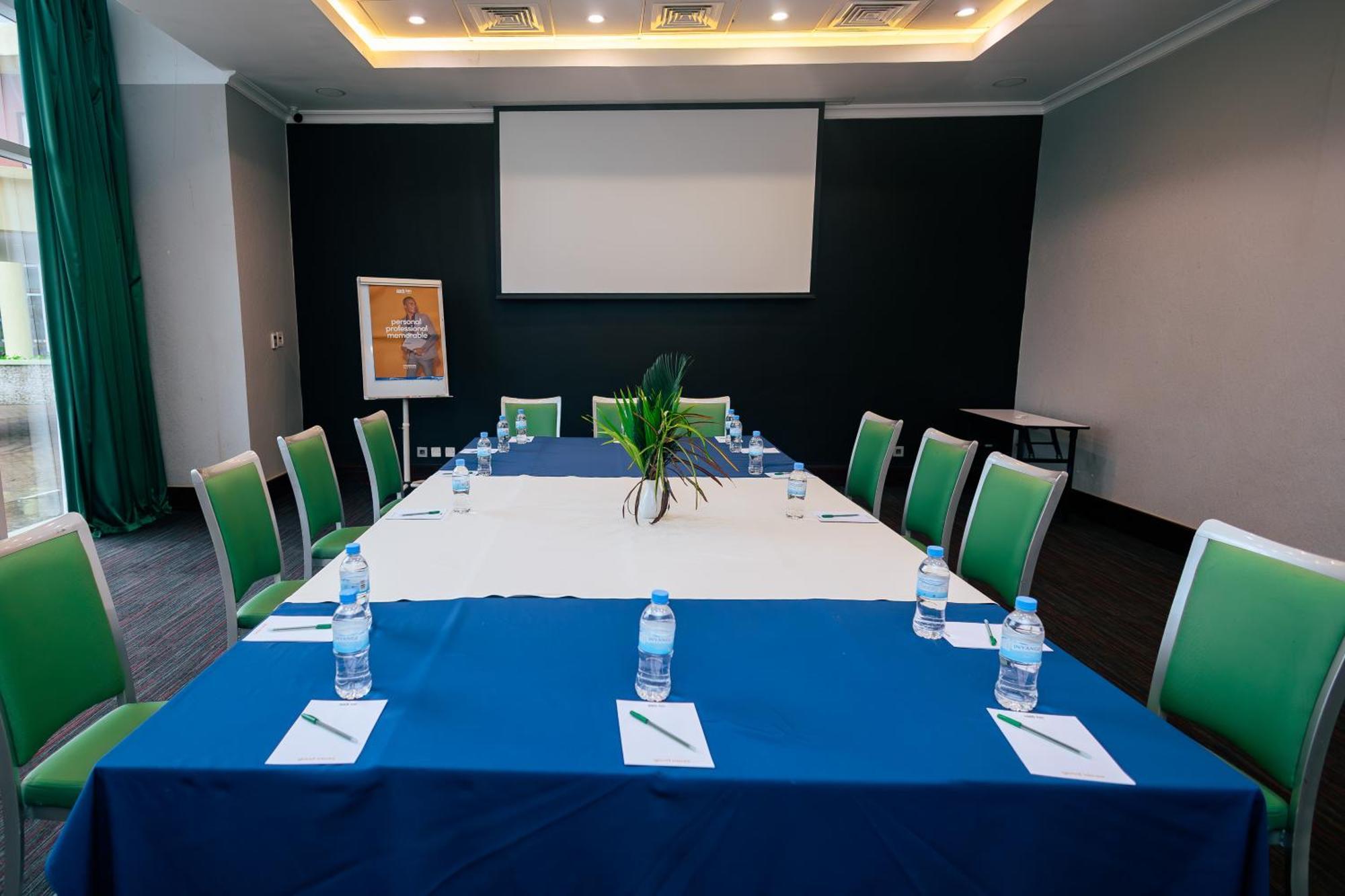 Park Inn By Radisson, Kigali Zewnętrze zdjęcie